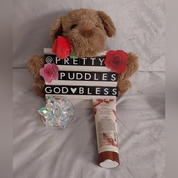 π€ Victoria's Secret Vanilla Bean & Macadamia Indulge Lotion π€ - Picture 4 of 9